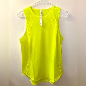 Lululemon Athletica Women’s Sculpt Tank. Size 6
